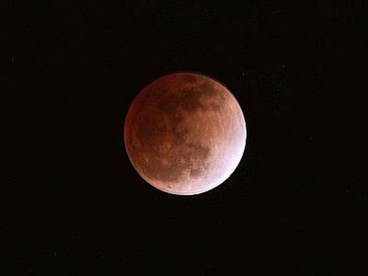 Aspettando la Luna Rossa, il 15 aprile prima eclissi dell'anno