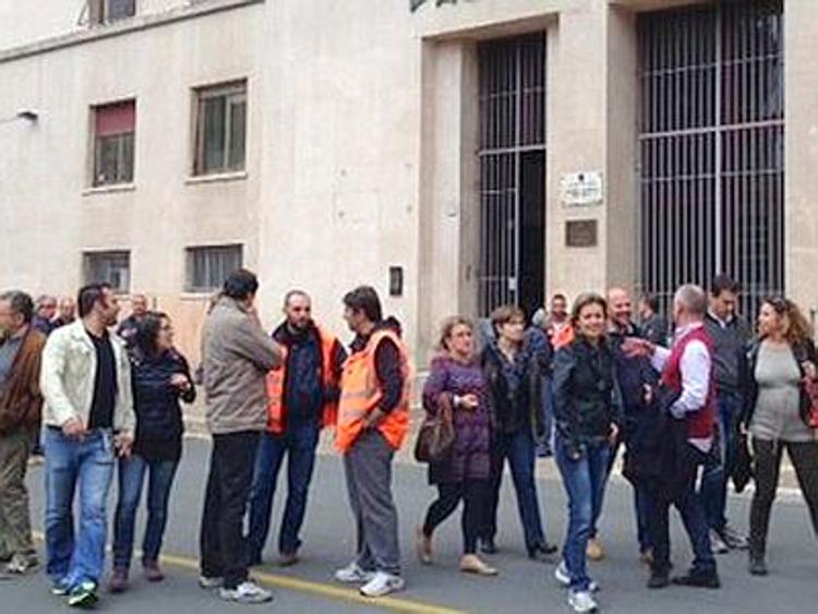 Presidio dei lavoratori Cefi Ciampino a Regione Lazio, no a chiusura