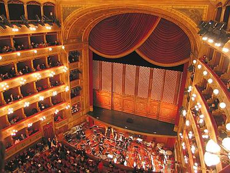 Palermo, 'invasioni' digitali domenica al Teatro Massimo