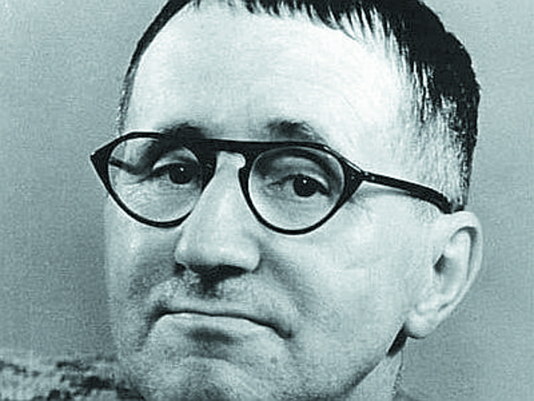 Brecht guerrafondaio, esortava i tedeschi in una raccolta di poesie giovanili