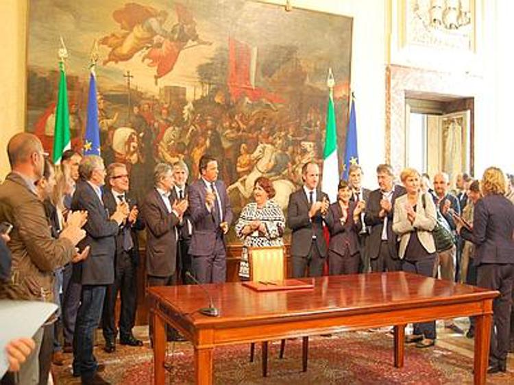 Electrolux: Renzi firma a palazzo Chigi accordo