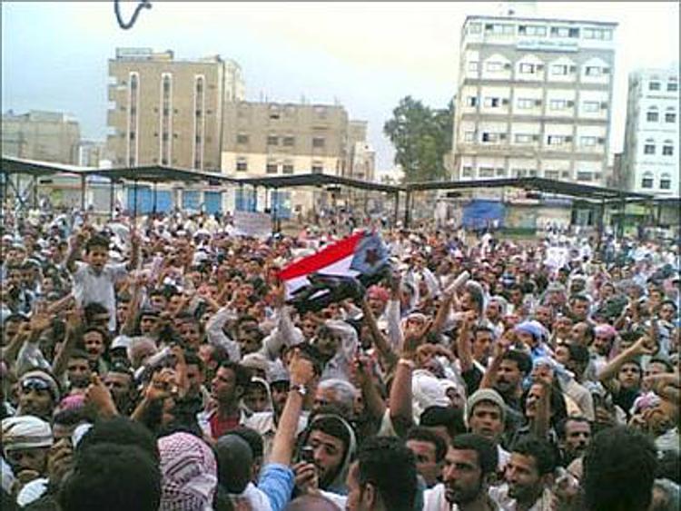 Yemen: Hadi invita leader del sud a colloqui su futuro Paese