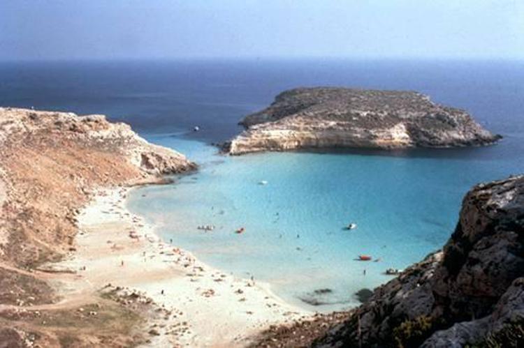 La denuncia dei tour operator: ”Lampedusa abbandonata dalle istituzioni”