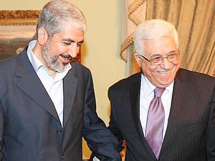 M.O.: Abbas chiede formalmente a Hamdallah di formare governo unita'