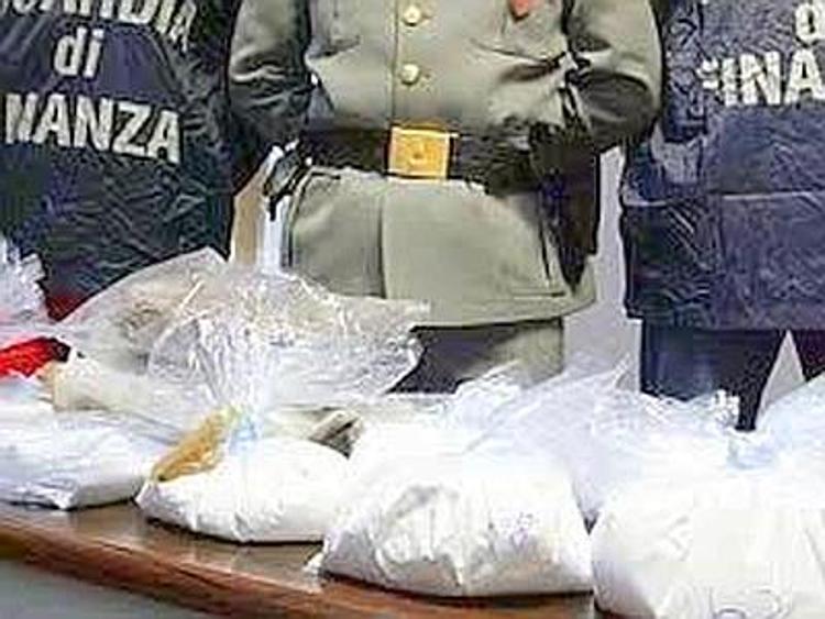 Gdf di Venezia sequestra 10 kg di cocaina, bloccati due corrieri