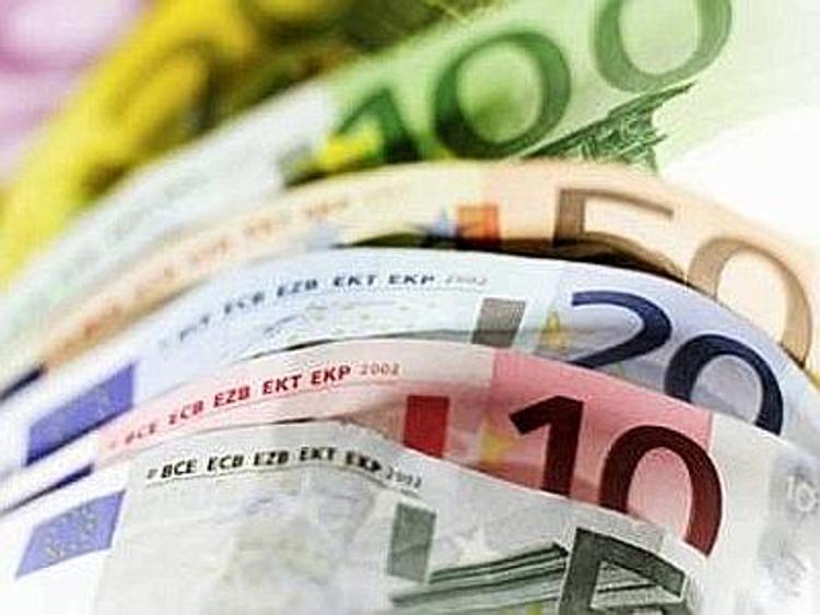 Gdf di Napoli sequestra stamperia clandestina di monete e banconote false