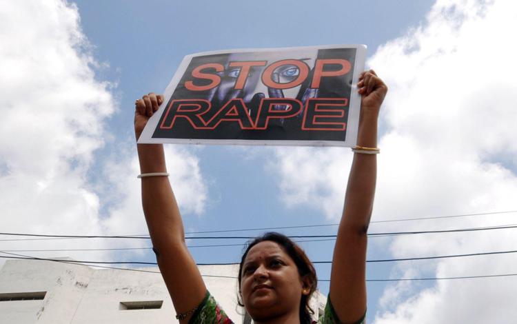 India, stuprata e impiccata un'altra bimba. Folla inferocita lincia i presunti colpevoli