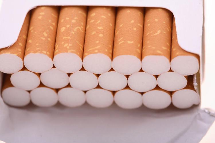 Contrabbando: in Italia illegale 5,8% sigarette, danno fisco da 820 mln