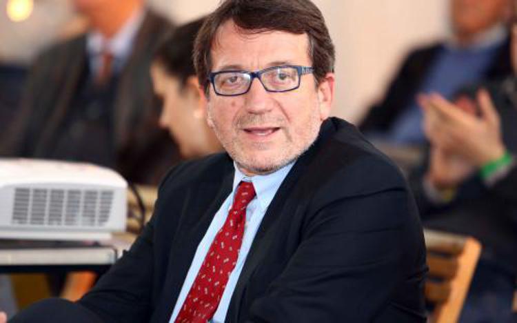 Bper: sindaco Modena in assemblea, sì ad aggregazioni ma sede banca resti qui