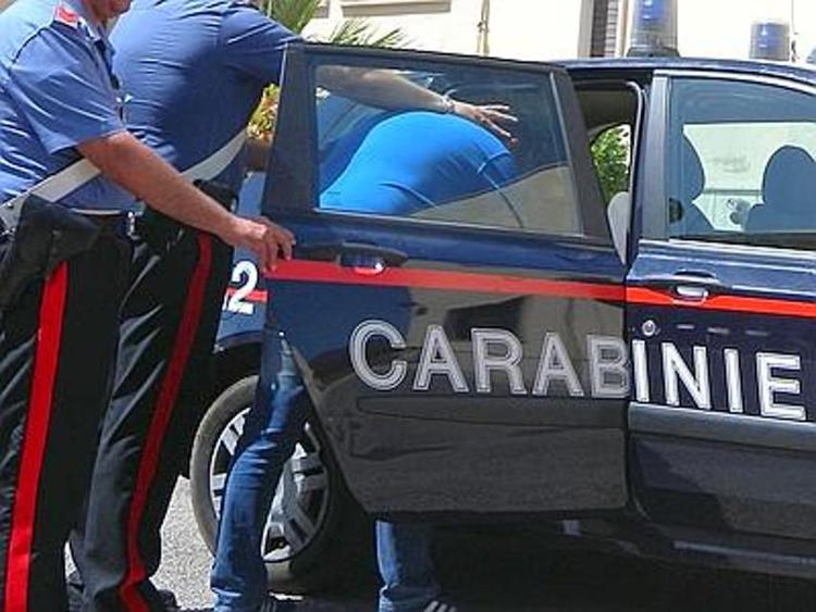 Ancona: picchia la mamma ultrasessantenne, arrestato dai carabinieri