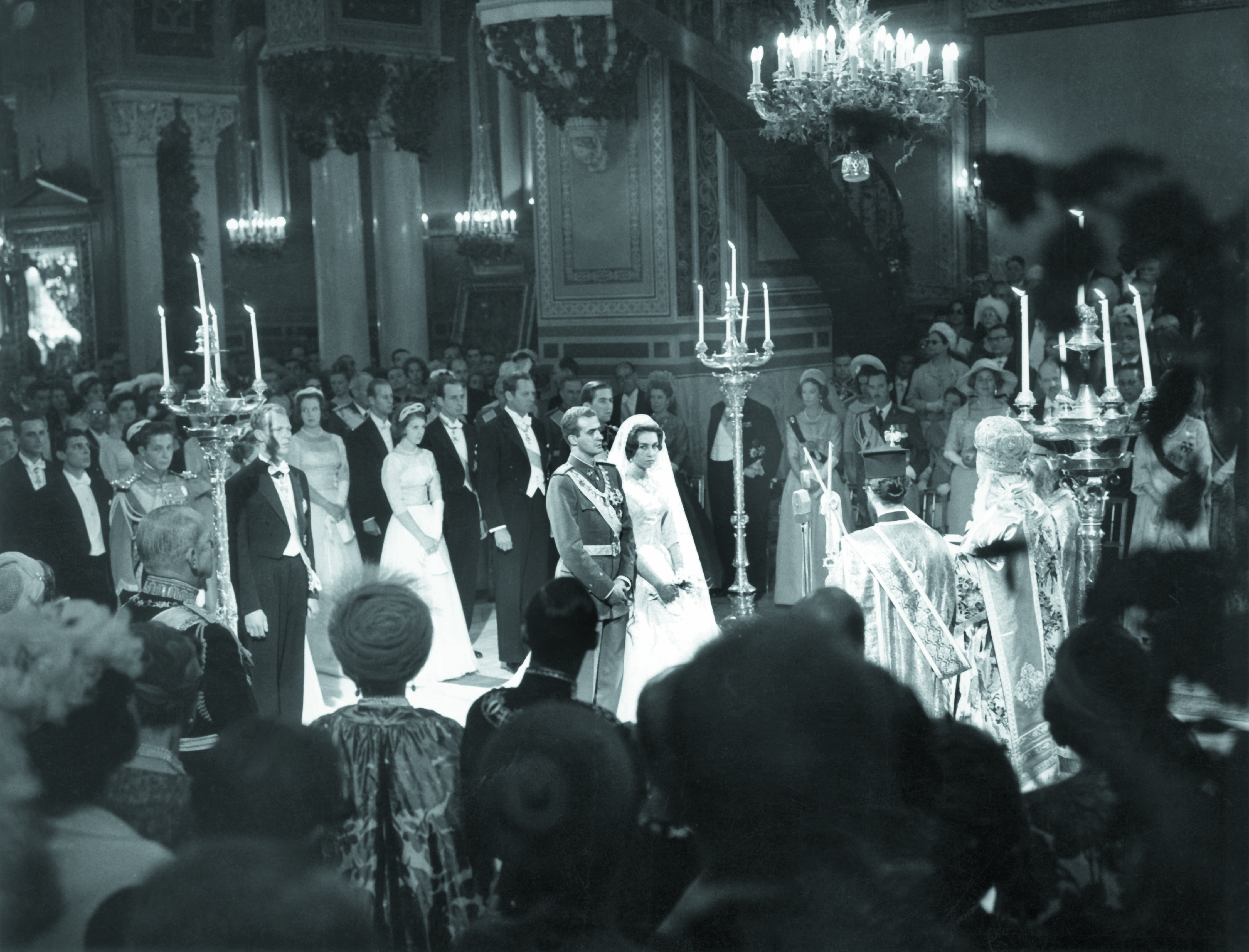Il matrimonio tra Juan Carlos e la principessa Sofia (Infophoto)