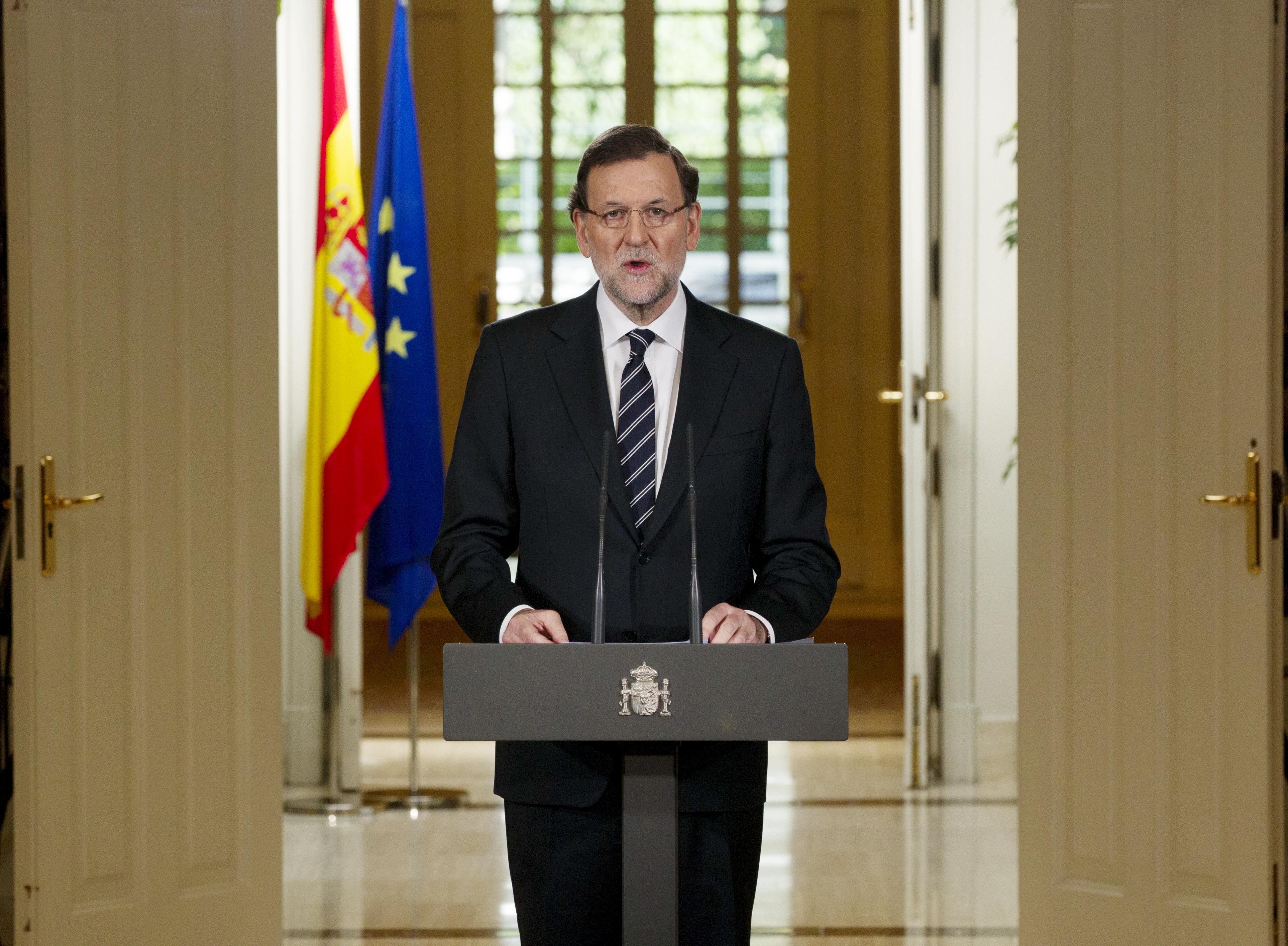 Il primo ministro Mariano Rajoy dà l’annuncio dell’abdicazione (Infophoto)