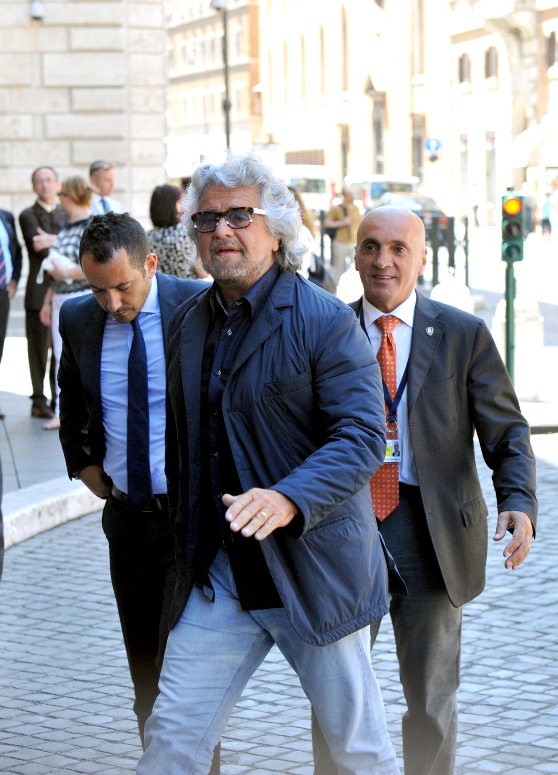 Roma, 15 luglio 2014. Manifestazione contro la riforma del Senato. Arrivo di Beppe Grillo (Foto Adnkronos)