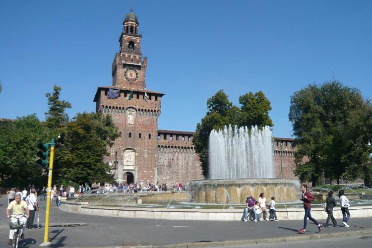 Milano: Tar respinge ricorso contro pedonalizzazione piazza Castello