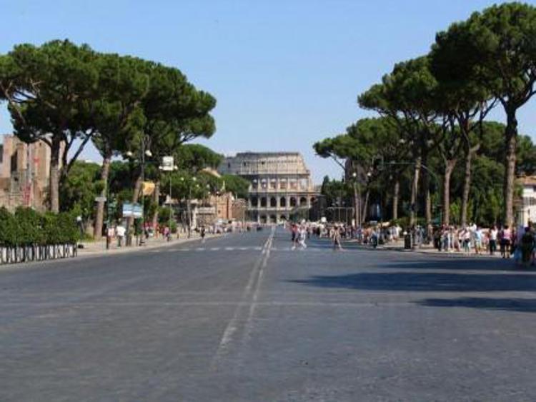 Roma: Marino, tra auto e monumenti noi abbiamo scelto i monumenti