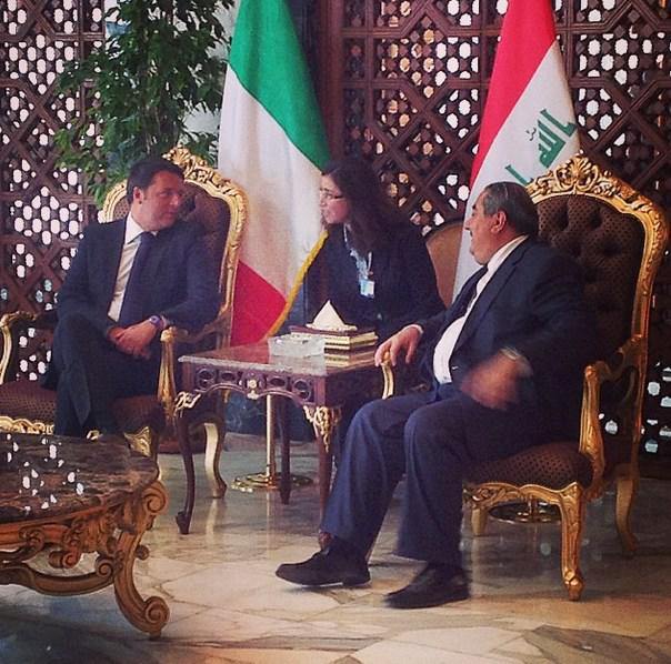 Renzi con il ministro degli Esteri iracheno (Twitter/Nomfup)