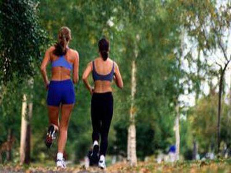 Non solo per la linea: i 10 motivi per iniziare a fare jogging