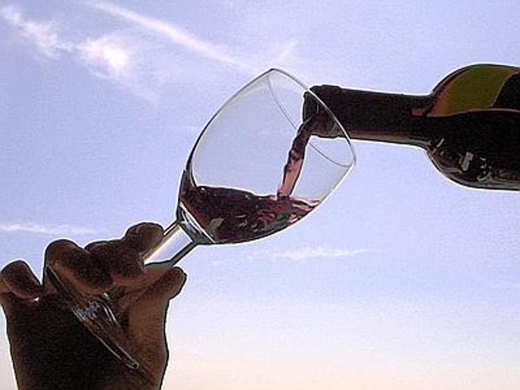 Salute: diabete, 1 bicchiere di vino rosso la sera protegge il cuore
