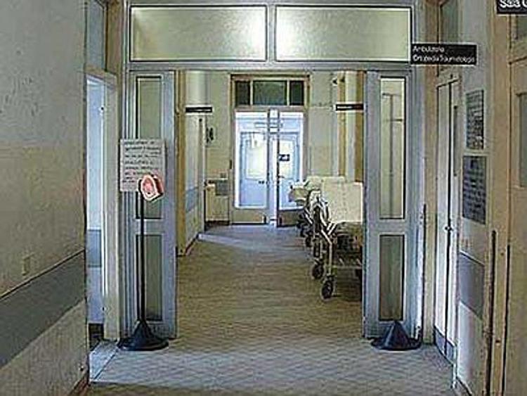 Sanità: gemellino morto al S.Pietro, ospedale attende esito verifiche
