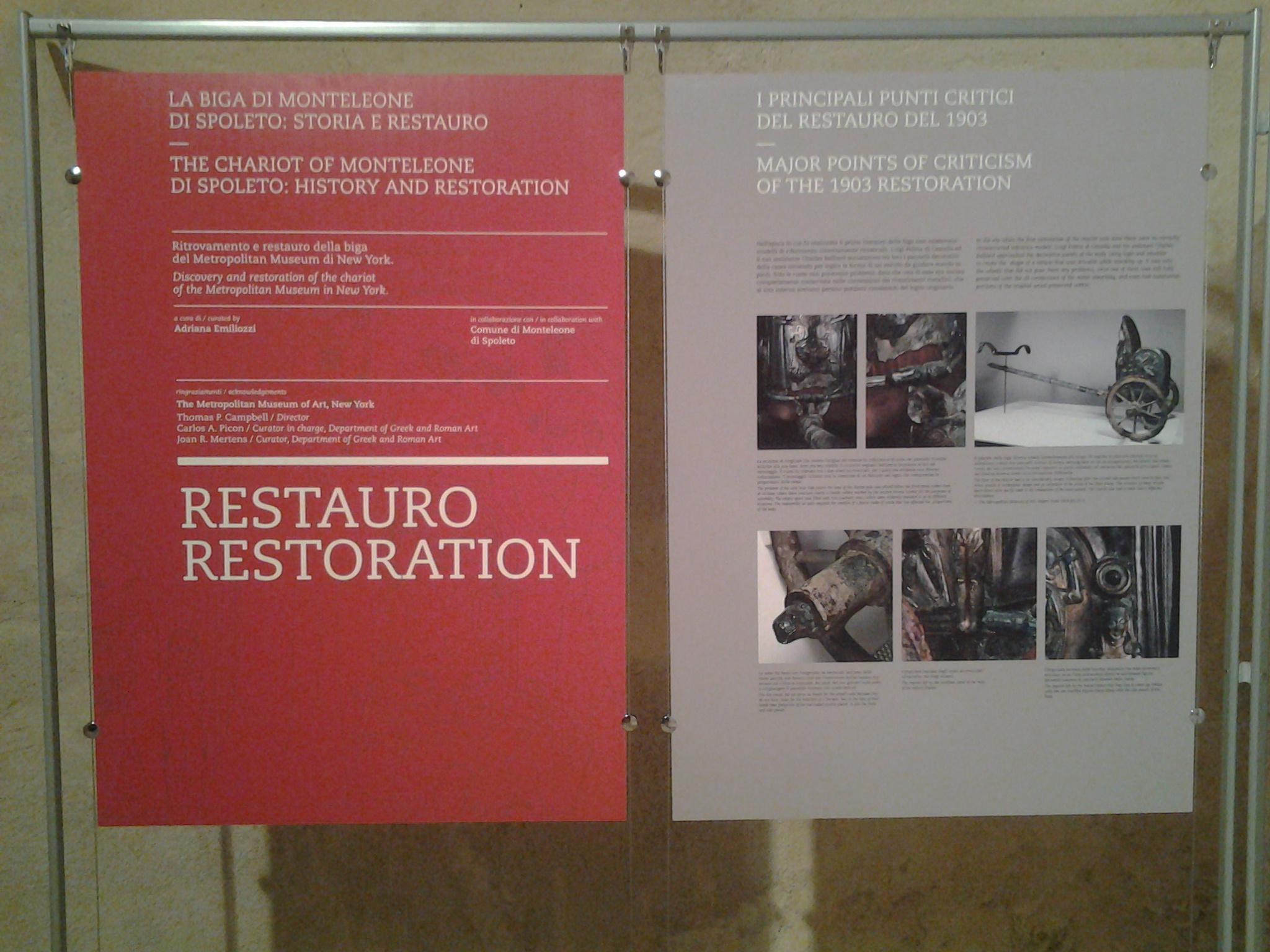 Pannelli della mostra al Castello di Postignano