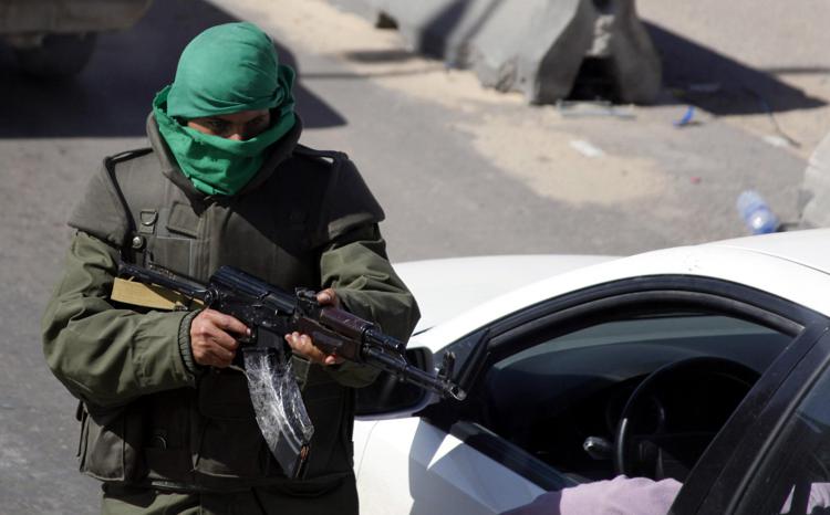 Libia: al-Thinni accusa Qatar, manda armi a milizie islamiche