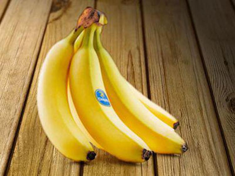 Salute: una banana al giorno taglia rischio ictus, ma solo in menopausa