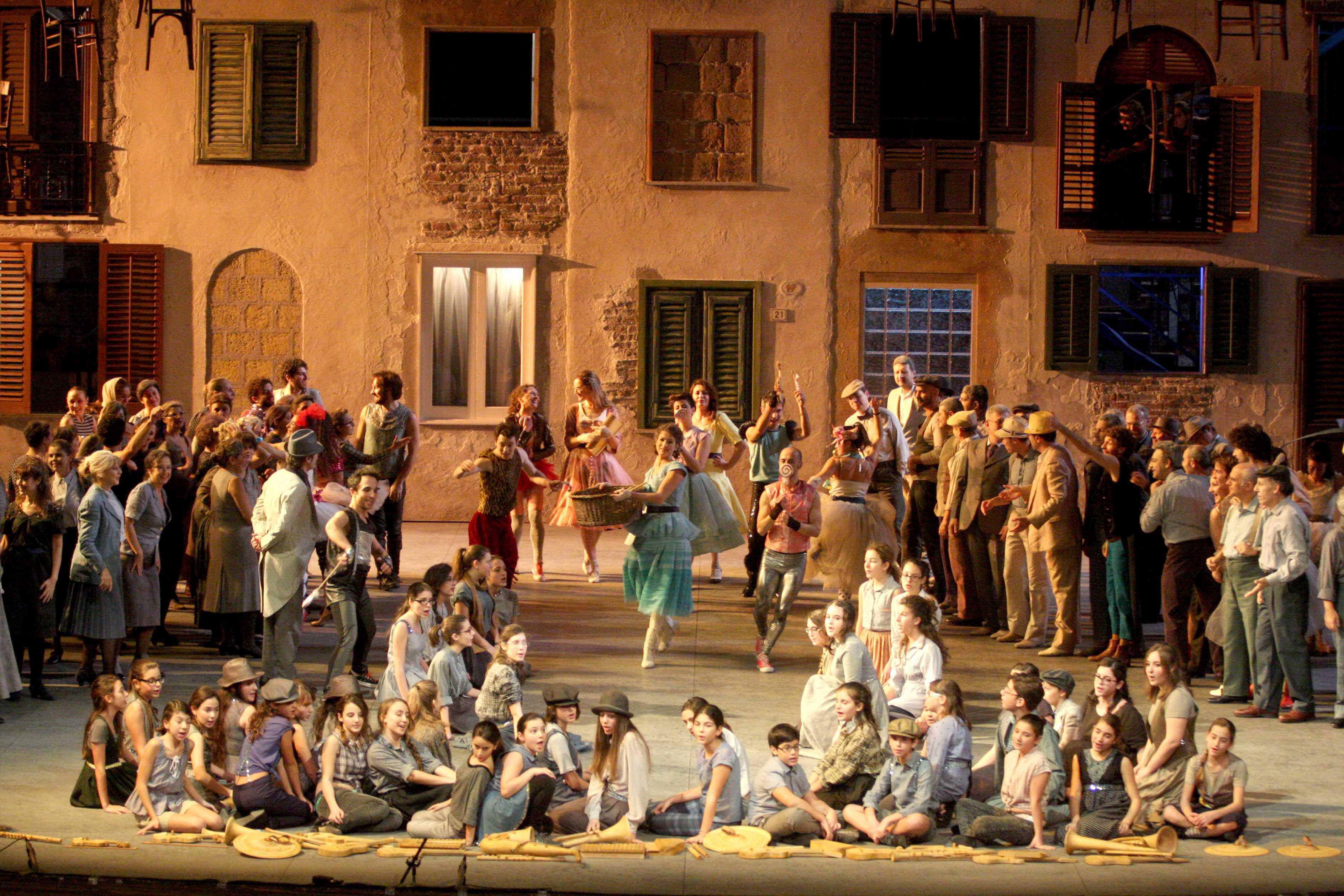 Coro di voci bianche del Teatro Massimo di Palermo in scena nel 'Feuersnot' di Richard Strauss con la regia di Emma Dante