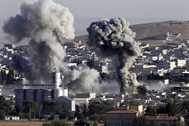 Siria: sito curdo, Is riconquista collina di Kobane