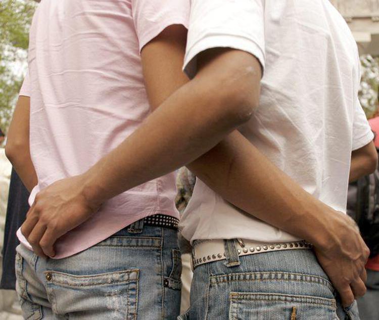 L'omosessualità maschile è scritta nei geni, ecco i risultati di un mega-studio Usa