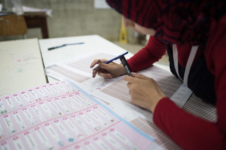 Tunisia: risultati preliminari elezioni, vincono laici di Nidaa Tounes