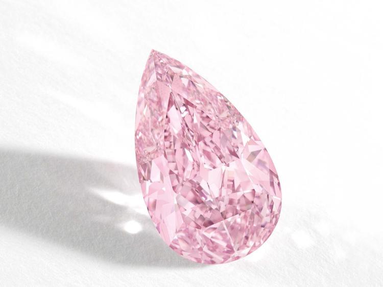Il diamante rosa all'asta da Sotheby's