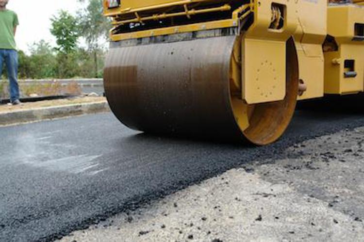 Infrastrutture: Siteb, in 2016 giù consumo asfalto, lavori stradali al palo