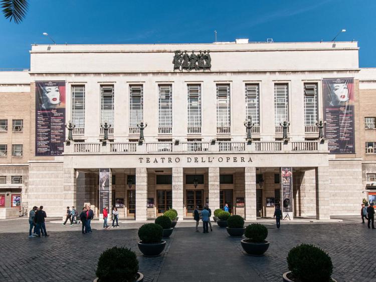 Il teatro dell'Opera di Roma (Foto Infophoto)
