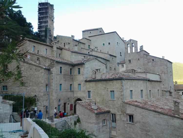 Cultura, Unesco premia il Castello di Postignano