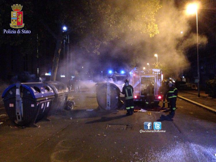 Gli scontri a Tor Sapienza (Foto Polizia)