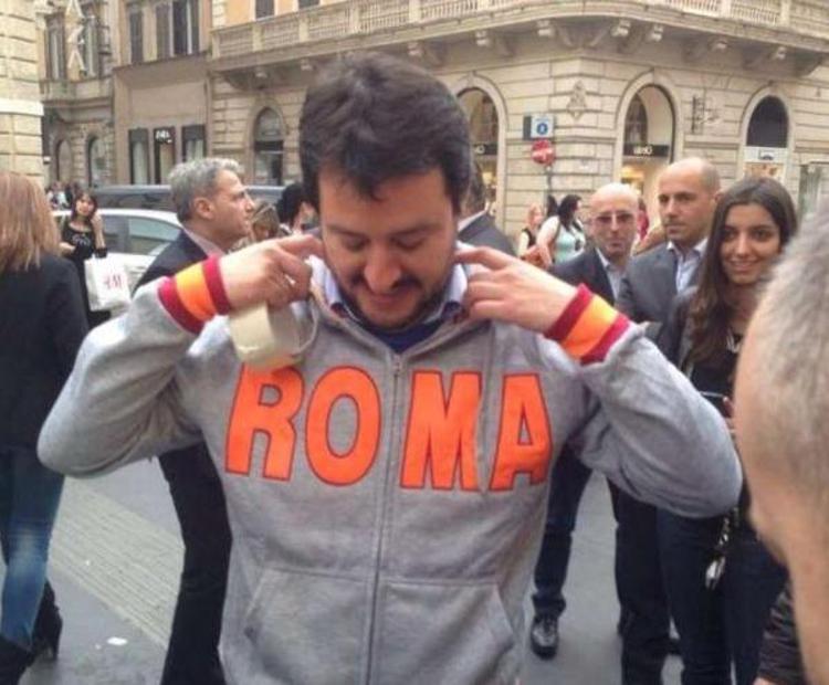 Lega: la svolta 'romana' di Salvini divide leghisti della prima ora