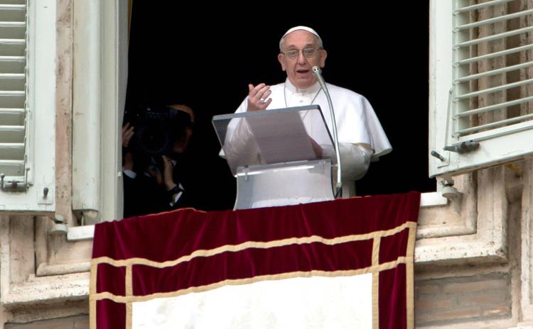 Papa Francesco (foto Infophoto)