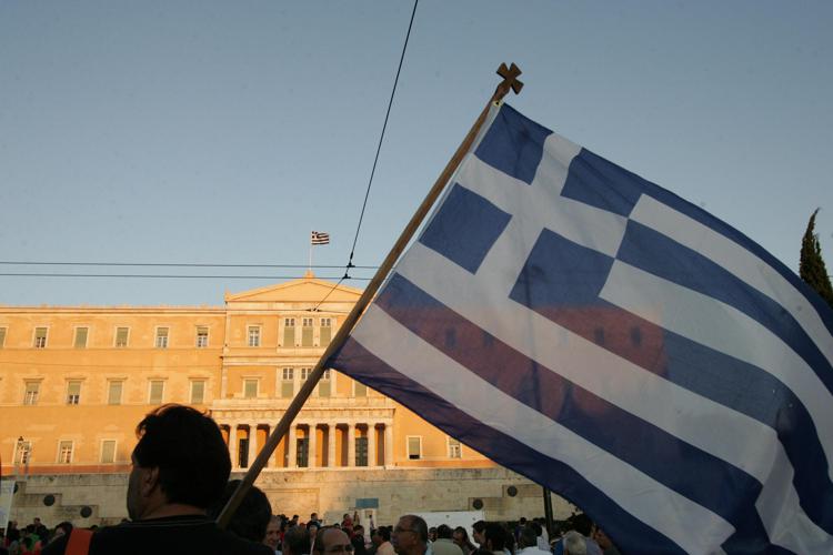 Grecia: Bce vieta a banche di acquistare titoli Stato Atene