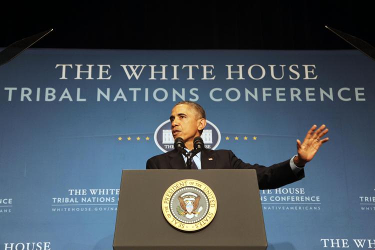 Barack Obama alla White House Tribal Nations Conference  (Foto Infophoto)