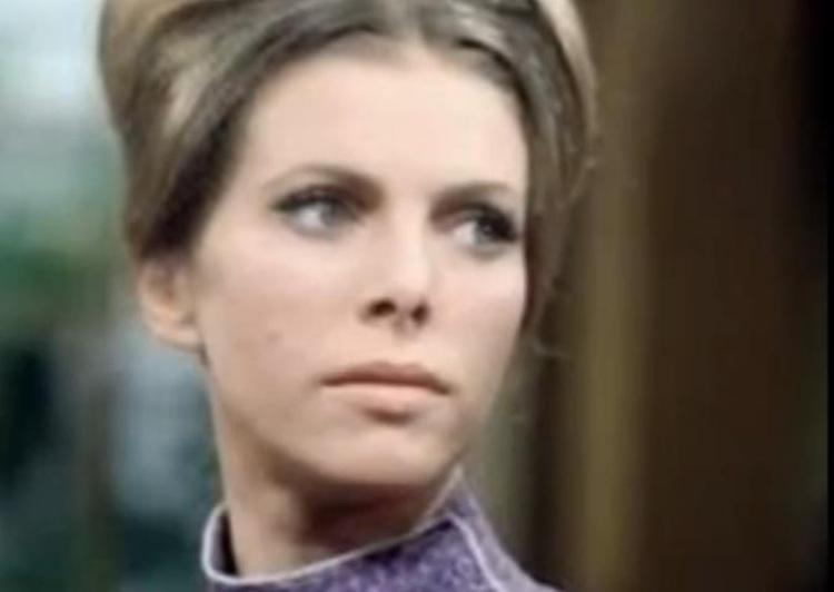 Billie Whitelaw in una immagine dalla serie tv 'Armchair Theatre' (1968)