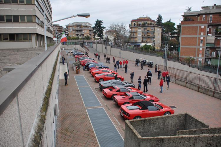 Carceri: dal club Ferrari 'Passione Rossa' doni per figli di detenuti