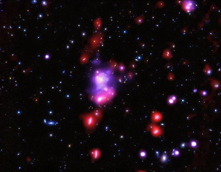 Il 'Gioiello' dell'Universo (immagine di INAF-ESO-ESA-NASA-NAO) 