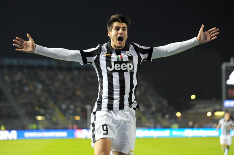 Alvaro Morata esulta con la maglia della Juventus dopo un gol (Foto Infophoto) - INFOPHOTO