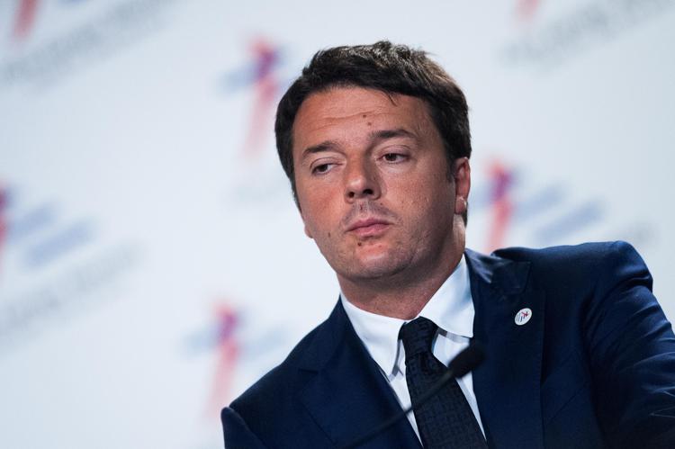 Quirinale: Renzi, buon lavoro presidente Mattarella, viva l'Italia