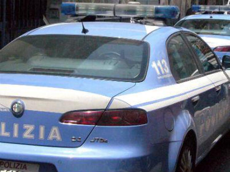 L'Aquila: tensione manifestanti-polizia prima di arrivo Renzi