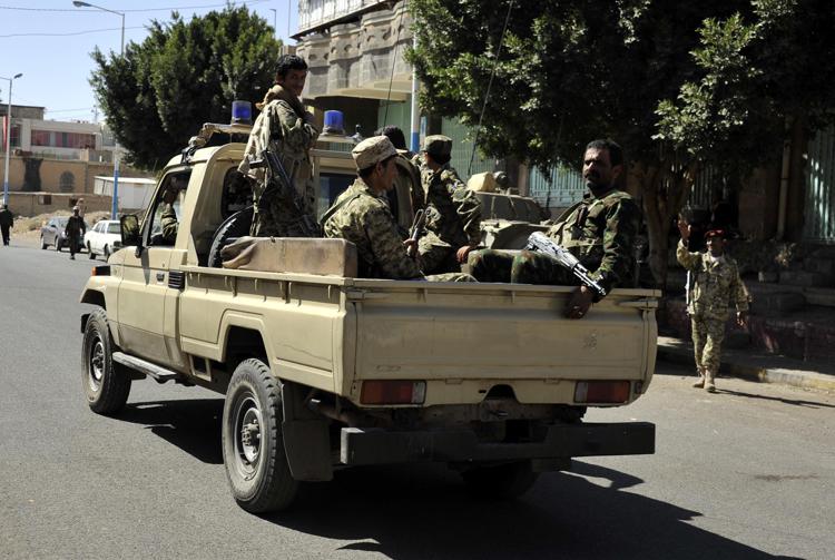 Yemen: Il Cairo smentisce, nessun incontro con delegazione houthi