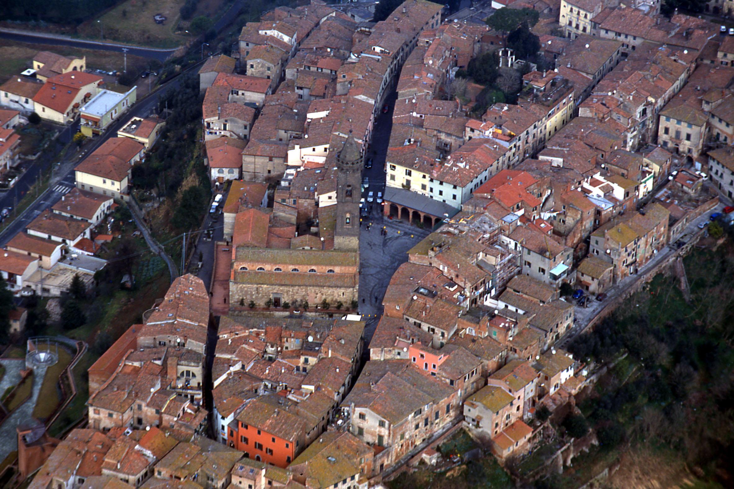 Peccioli, panoramica del centro storico