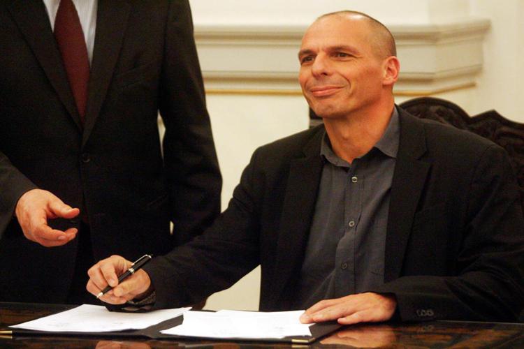 Il ministro delle Finanze greco Yanis Varoufakis (Infophoto).