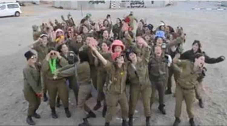 Israele, 50 soldatesse ballano l'hip-hop in una base militare. Boom di contatti per il video
