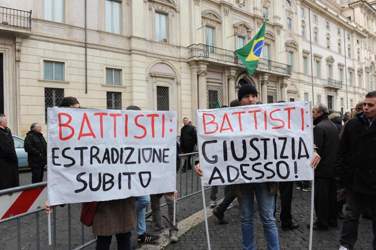 Torregiani, governo Renzi riporti Cesare Battisti in Italia